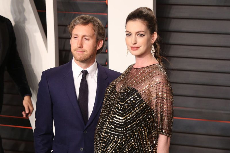 Anne Hathaway gives birth to first child