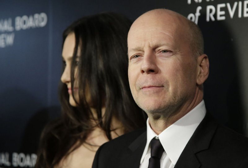 Bruce Willis to star in Broadway play based on Stephen King's 'Misery'