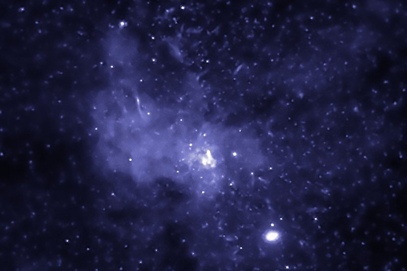 Cold gas ejected from the center of the Milky Way puzzles scientists