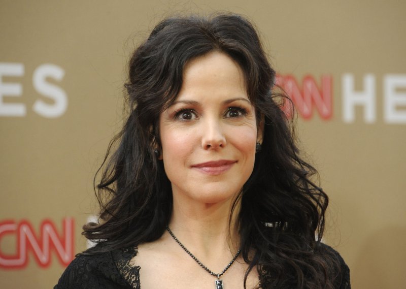 Mary-Louise Parker to star in 'Heisenberg' play in NYC