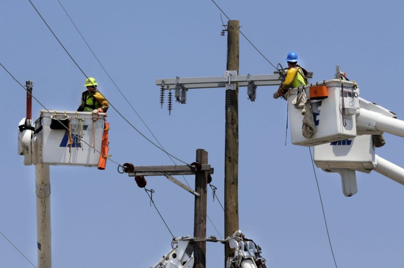746,000 Entergy customers remained without power Thursday as executives for the utility said that it planned to complete assessments of damage caused by the storm.&nbsp;Photo by AJ Sisco/UPI | <a href="/News_Photos/lp/7b95185b70b92b0ea59aa04a1d229eca/" target="_blank">License Photo</a>