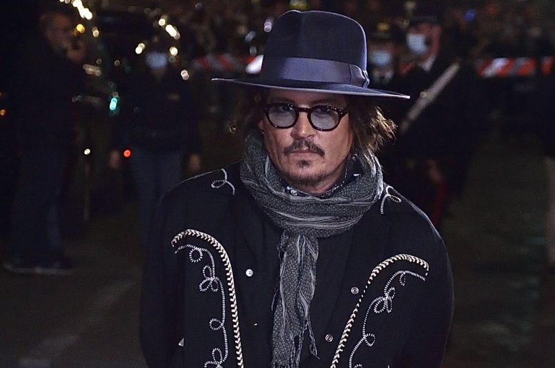 Johnny Depp to play France's King Louis XV in film