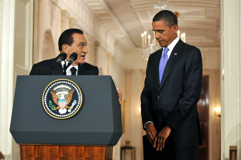 Hosni Mubarak of Egypt (L) speaks, with U.S. President Barack Obama at his side, following a Washington Meeting Sept. 1, 2010. UPI/Kevin Dietsch