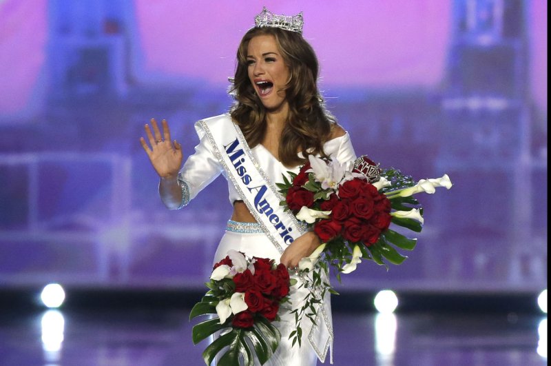 Miss Georgia Betty Cantrell crowned Miss America 2016 in Atlantic City