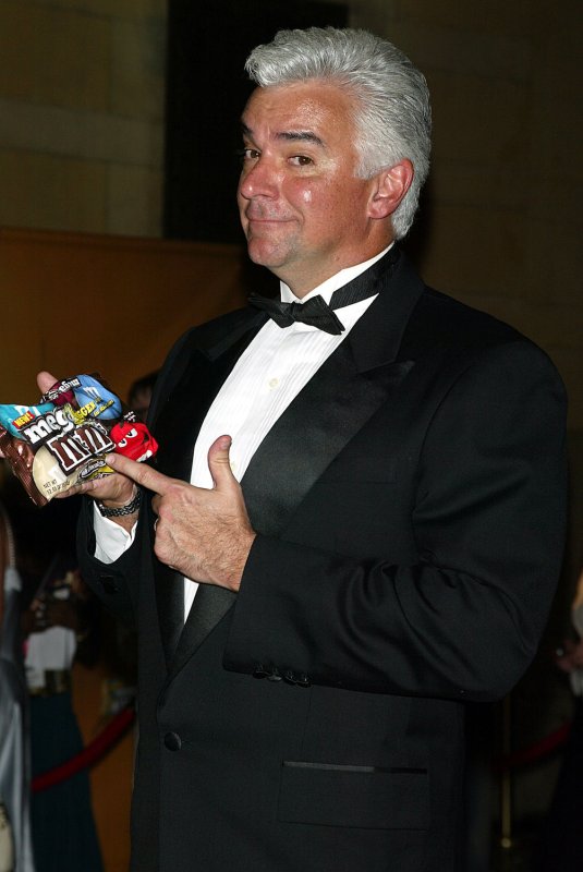 John O'Hurley helps launch the new Mega M&M's at Grand Central Station in New York on August 4, 2005. (UPI Photo/Laura Cavanaugh) | <a href="/News_Photos/lp/c7a99b8a1cbeba1626a4f3bc2ab089ac/" target="_blank">License Photo</a>