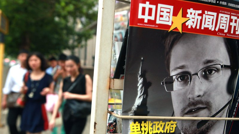 China's version of Newsweek magazine featuring a front-page story on American intelligence leaker Edward Snowden is sold at a news stand in Beijing on July 8, 2013. UPI/Stephen Shaver | <a href="/News_Photos/lp/5e0162f628f166035b09a3302fc7ee54/" target="_blank">License Photo</a>