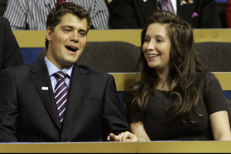Levi Johnston, wife Sunny Oglesby, reportedly expecting second child together