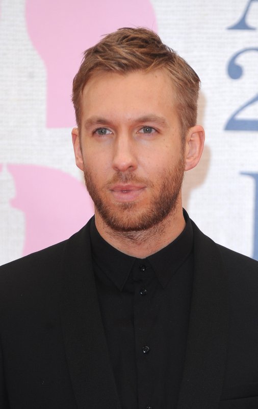 Calvin Harris officially meets Taylor Swift's cats