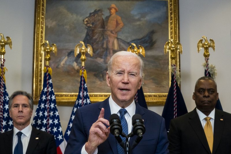 President Joe Biden (C) with Secretary of State Antony Blinken (L) and Secretary of Defense Lloyd Austin (R) as he announces the transfer of M1 Abrams tanks to Ukraine in the Roosevelt Room of the White House in Washington on Wednesday. Photo by Shawn Thew/UPI