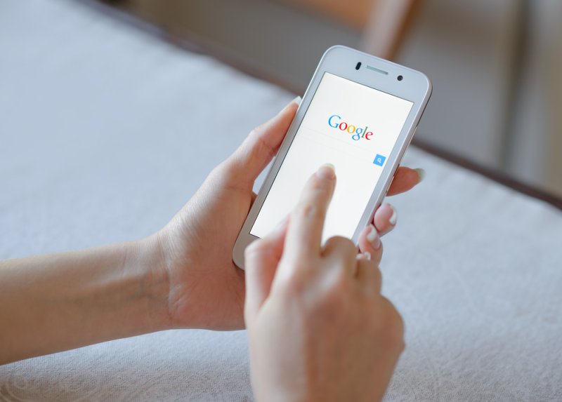 Researchers say mobile search may make people lazy thinkers. Photo by maxpro/Shutterstock