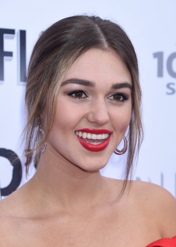 Sadie Robertson: 'DWTS' had 'nothing to do' with eating disorder