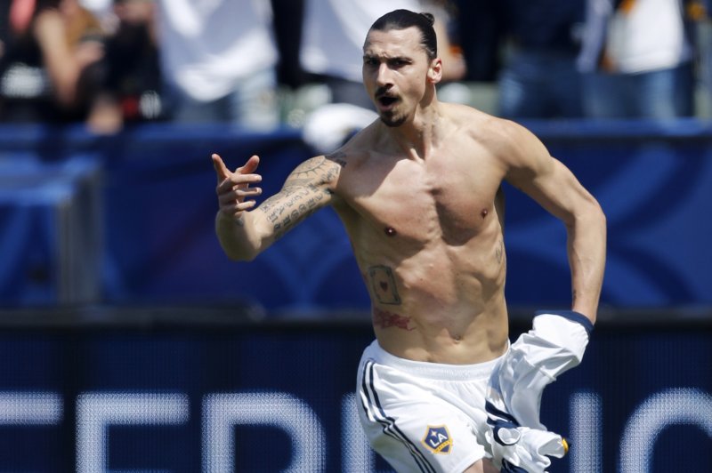Zlatan Ibrahimovic announces return to MLS in 2019