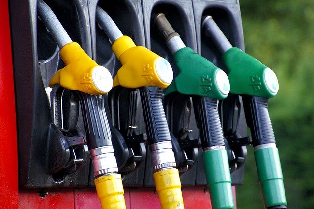 Gasoline prices have started to rise again after a sustained increase in crude oil prices, experts said on Friday. File Photo courtesy of IADE-Michoko/Pixabay