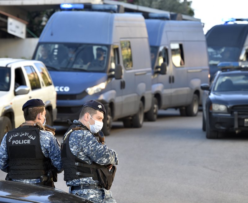 69 inmates break out of Lebanese prison; 5 die later in car crash