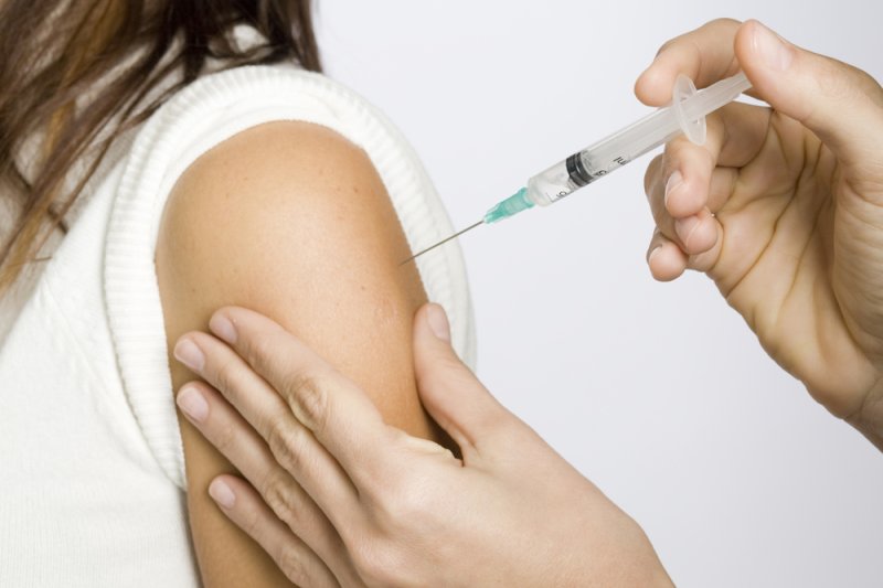 High-dose flu vaccine may prevent deaths in seniors