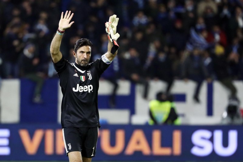 Juventus' Gigi Buffon waves to supporters at the end of the Italian Serie A soccer match between Spal 2013 and Juventus FC on March 17 at Paolo Mazza Stadium in Ferrara, Italy. Photo by Elisabetta Baracchi/EPA-EFE