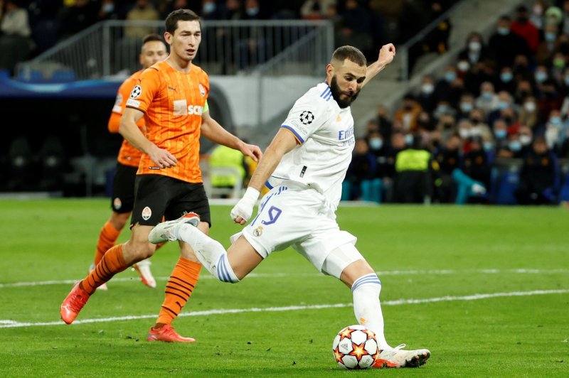 Champions League soccer: Karim Benzema scores twice, leads Madrid over Shakhtar