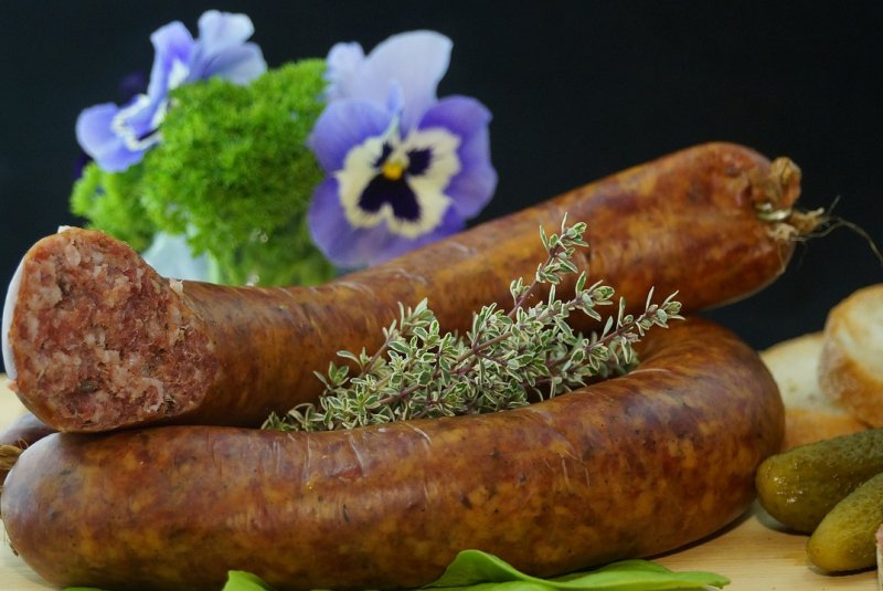 Highly processed meats, such as sausages, cured meats and paté, if they are the "hub" of a diet, can increase risk for dementia, a study says. Photo by Dreblow/Pixabay
