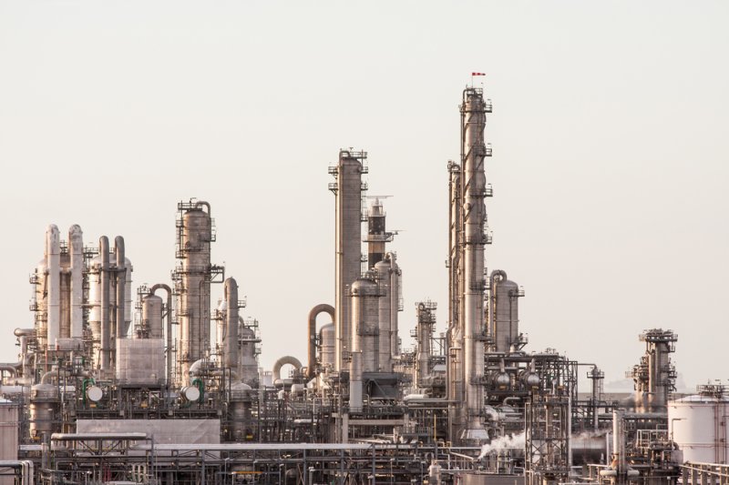 Exxon bringing Saudi partner to U.S. petrochemicals