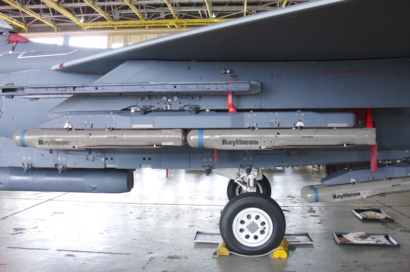Raytheon nets $15M to support small diameter bomb II