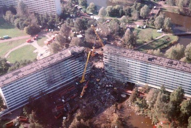 On October 4, 1992, at least 43 people were killed when an El Al 747 cargo plane crashed into an apartment building on the outskirts of Amsterdam. File Photo by <a href="https://commons.wikimedia.org/wiki/File:Bijlmerramp2_without_link.jpg" target="_blank">Jos Wiersema/Wikimedia</a><br>