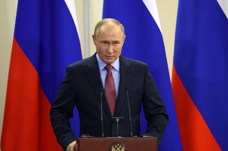 Vladimir Putin is winning, but he won't invade Ukraine