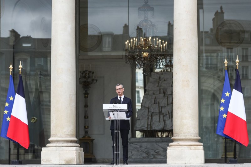 Secretary General of the Elysee Palace, Alexis Kohler, announces the names of the ministers of the new cabinet in the courtyard of the Elysee Palace in Paris, France on Friday. Photo by Mohammed Badra/EPA-EFE