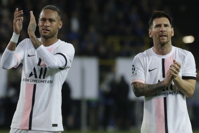 Champions League soccer: Messi, Neymar, Mbappe debut; PSG, Club Brugge draw