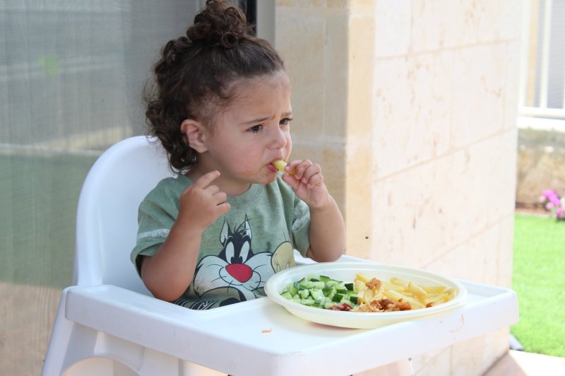 Non-confrontational approach to 'picky eaters' works better, survey says