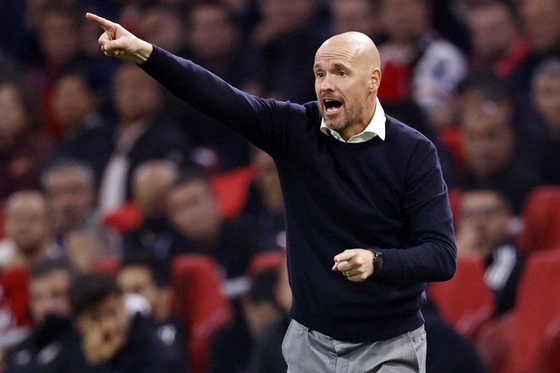 Soccer: Manchester United hires Erik ten Hag as new manager