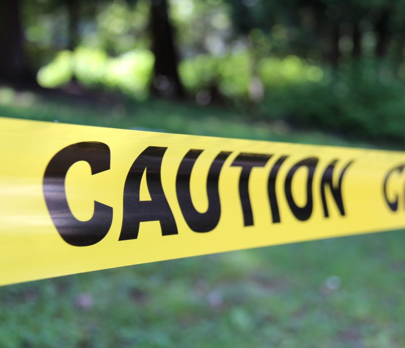 Police are investigating the stabbing death of a 37-year-old-man whose body was found by his wife in a San Francisco area park Saturday. Image by Simaah from Pixabay