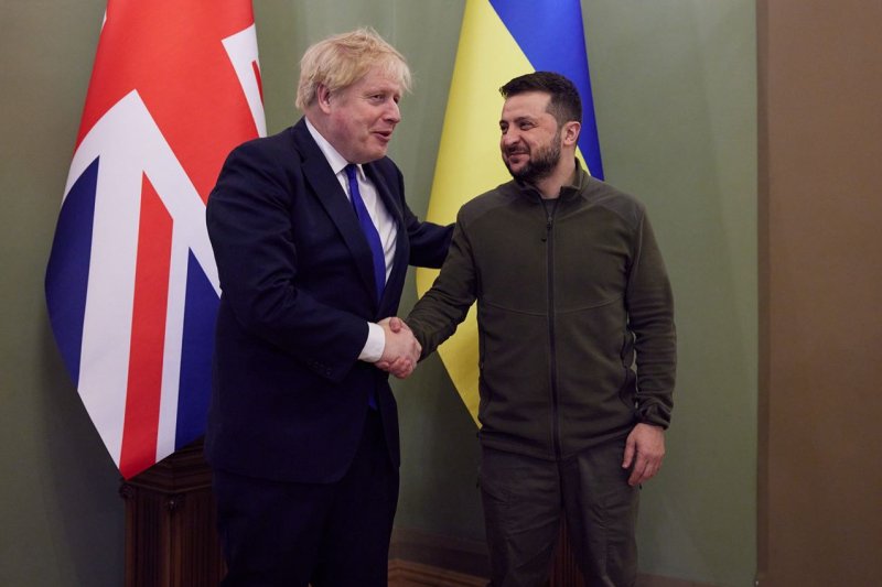 British PM Johnson unveils new economic, military aid in Ukraine visit