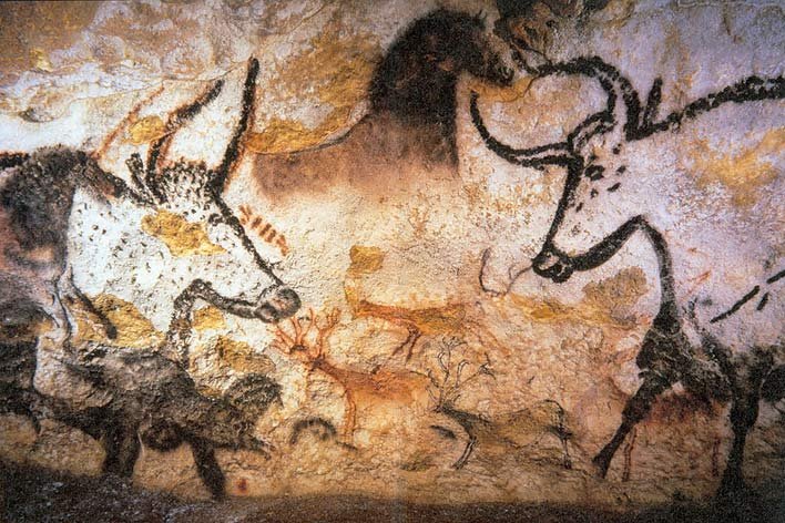On September 12, 1940, near Montignac, France, the prehistoric Lascaux cave paintings, believed to be 15,000-17,000 years old, were discovered by four teenagers who stumbled upon the ancient artwork after following their dog down a narrow entrance into a cavern. Photo by <a class="tpstyle" href="https://en.wikipedia.org/wiki/Lascaux#/media/File:Lascaux_painting.jpg">Prof saxx/Wikipedia</a>