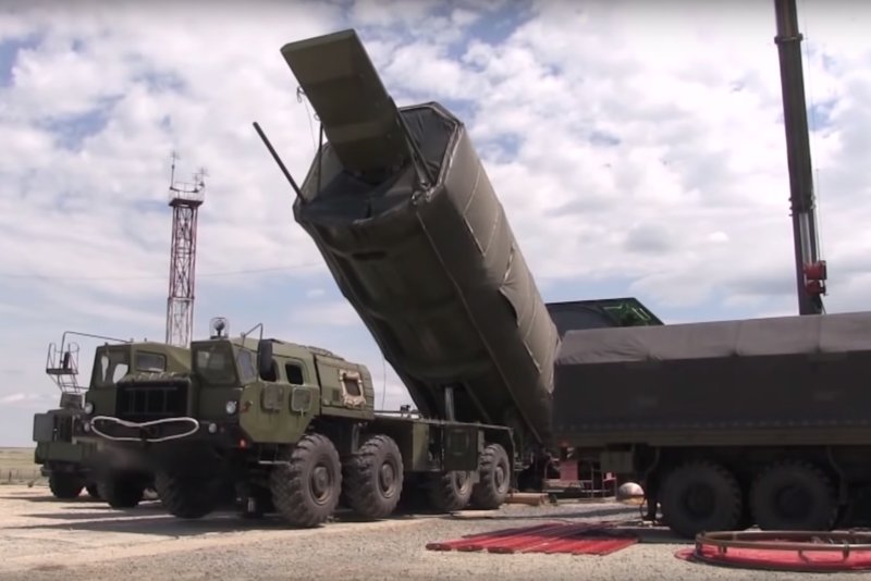 Russian military shows new hypersonic nuclear missile
