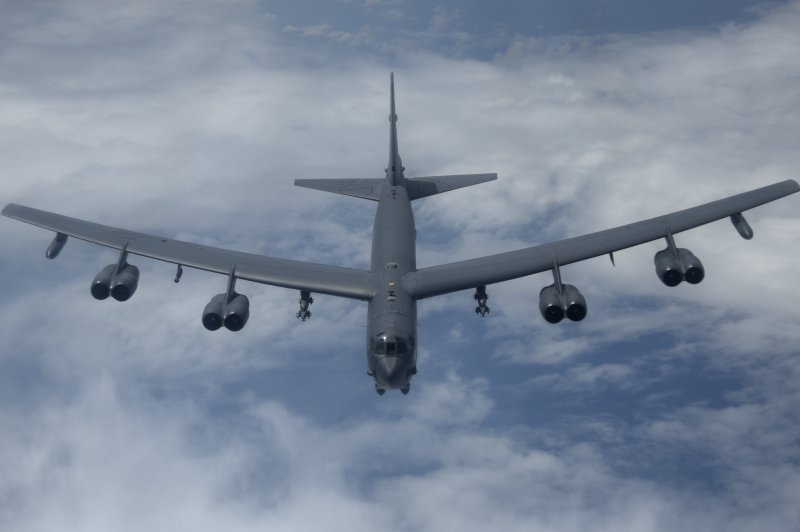 Boeing nets $250M to integrate new cruise missile onto B-52H