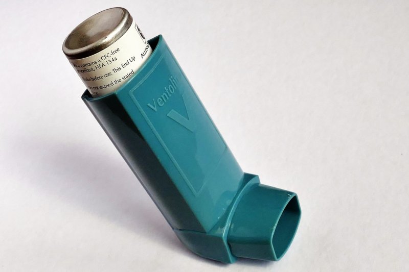 Experts say people with asthma brought on by allergies are at lower risk for severe COVID-19. Photo by <a href="https://pixabay.com/photos/asthma-ventolin-breathe-inhaler-1147735/">InspiredImages</a>/Pixabay<br>