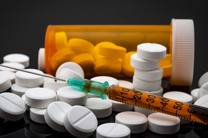 As drug overdose deaths rise, far too few get life-saving medications, study warns
