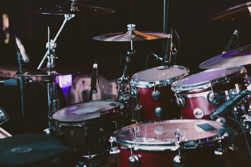 For teens with an autism spectrum disorder, learning to drum appeared to reduce hyperactive behavior and improve teens' ability to focus and pay attention. Photo by <a href="https://pixabay.com/users/pexels-2286921/?utm_source=link-attribution&ampamputm_medium=referral&ampamputm_campaign=image&ampamputm_content=1839383" target="_blank">Pexels</a>/<a href="https://pixabay.com/?utm_source=link-attribution&ampamputm_medium=referral&ampamputm_campaign=image&ampamputm_content=1839383" target="_blank">Pixabay</a>