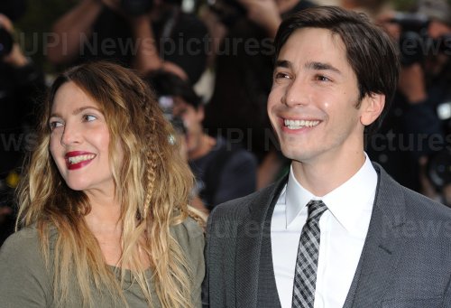 Drew Barrymore and Justin Long attend "Going The Distance"  premiere